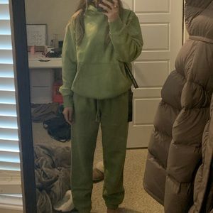 Super Fleece Sweatsuit